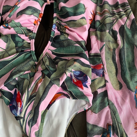 Swimsuit/Bodysuit - Picture 3 of 7